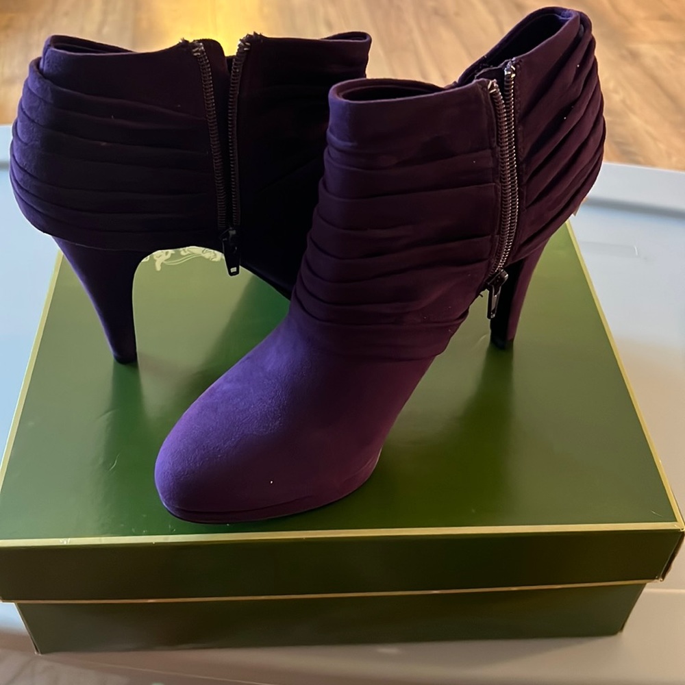 Coach and Four bootie heel